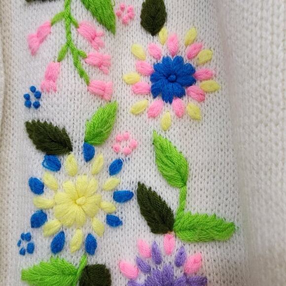 Vintage button front neon floral embroidered knit cardigan woman's size large - Picture 4 of 7